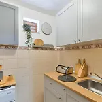 Beautiful In With Wifi Apartman