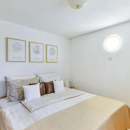 Beautiful In With Kitchen Apartment Zadar